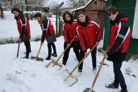 Молодежь Минской области присоединилась к  челленджу «Уберем снег вместе»