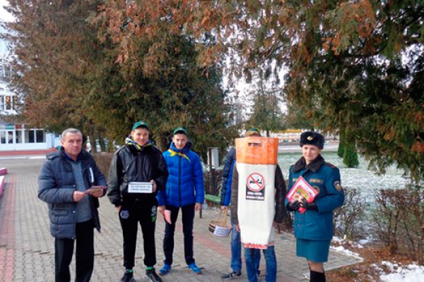 Антитабачная акция прошла в Воложинском районе. Все сигареты были уничтожены